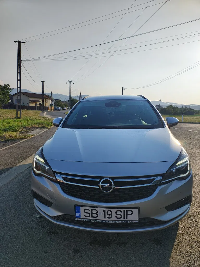 Fotografie: 2017 Opel Astra
