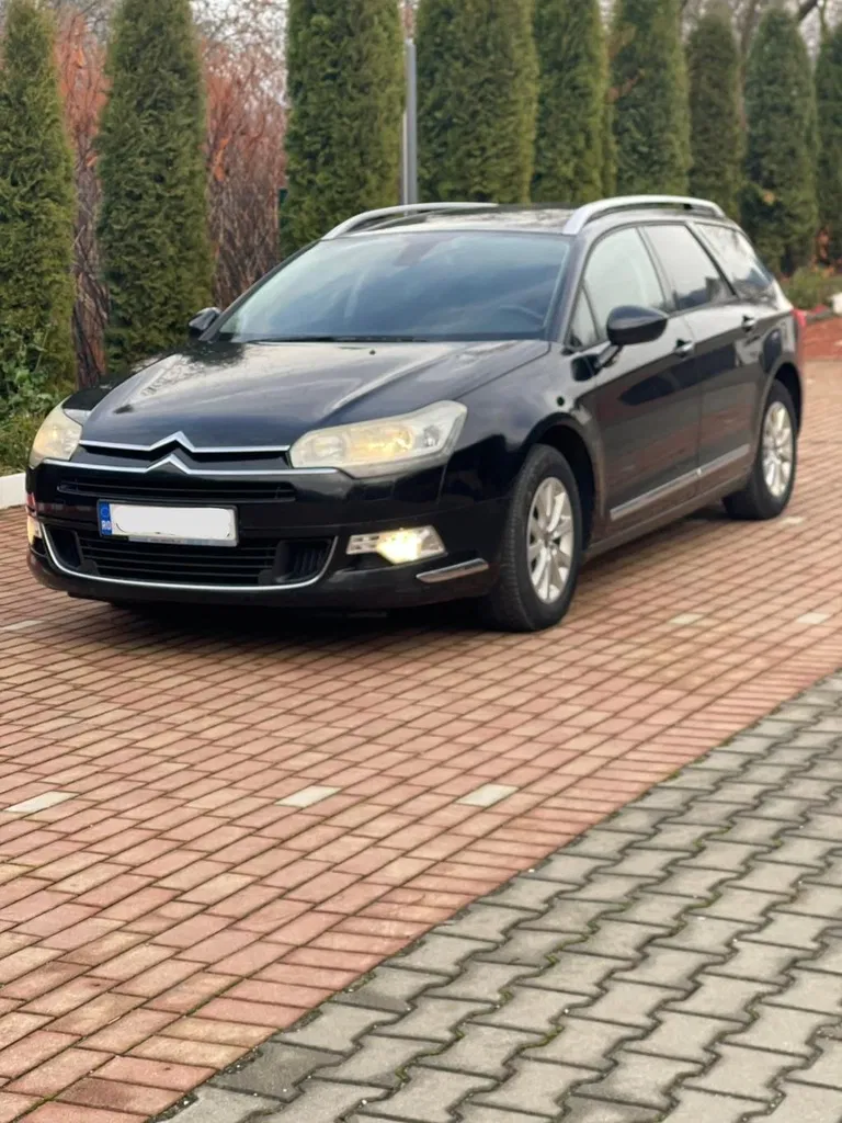 Fotografie: 2010 Citroen C5