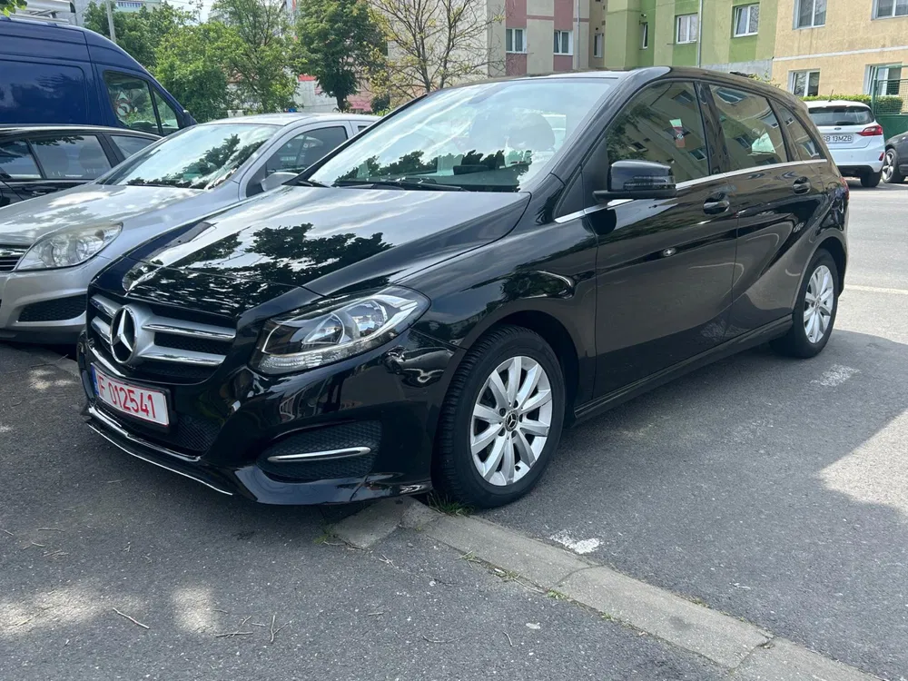 Fotografie: 2019 Mercedes-Benz B 200