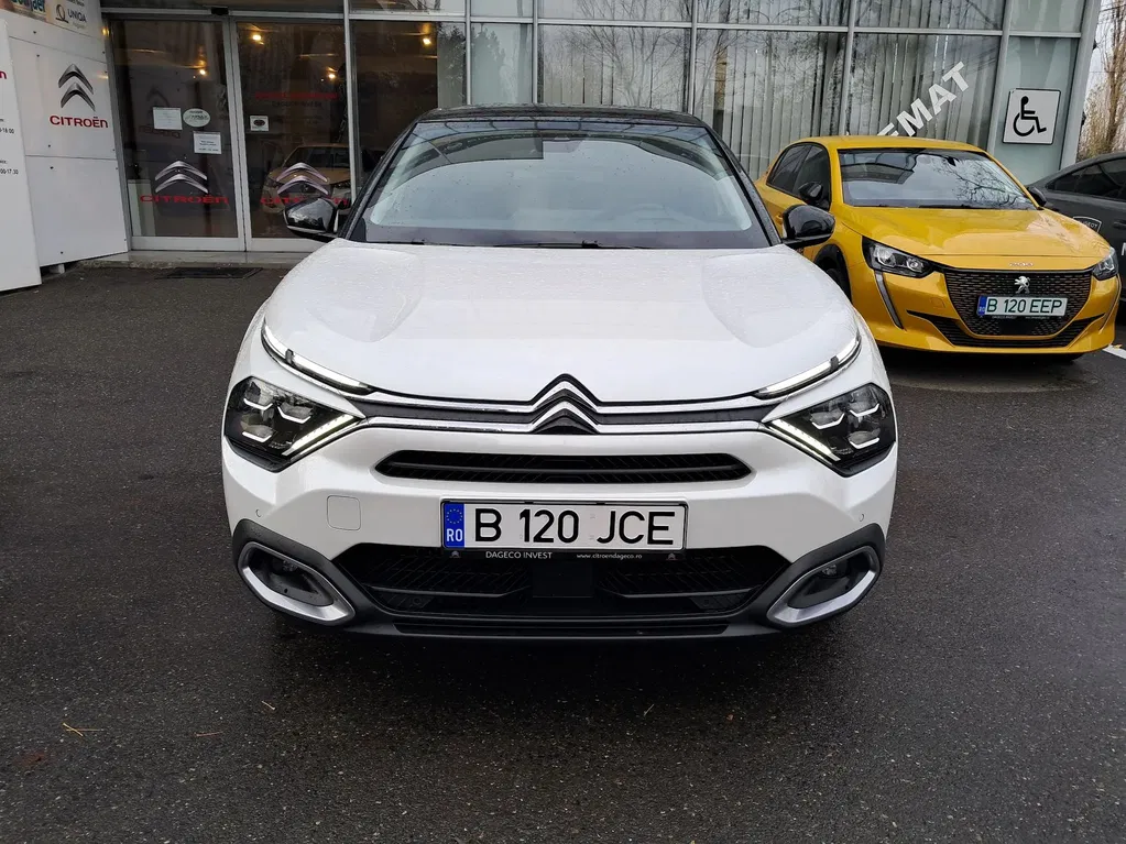 Fotografie: 2024 Citroen C4