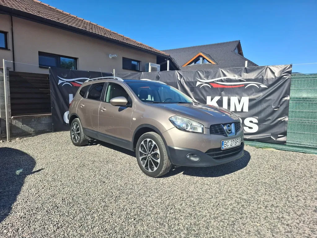 Fotografie: 2011 Nissan Qashqai+2