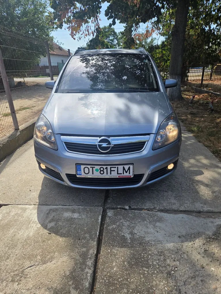 Fotografie: 2006 Opel Zafira