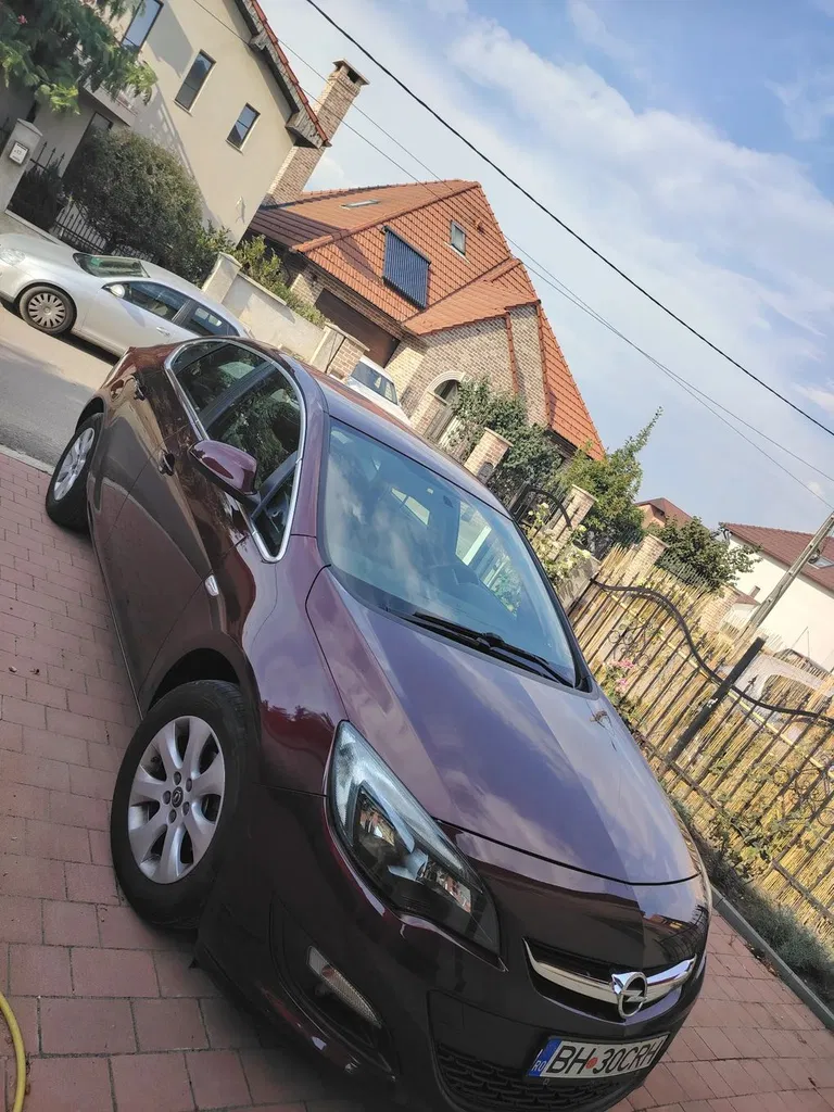 Fotografie: 2018 Opel Astra