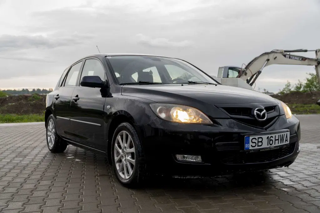 Fotografie: 2008 Mazda 3