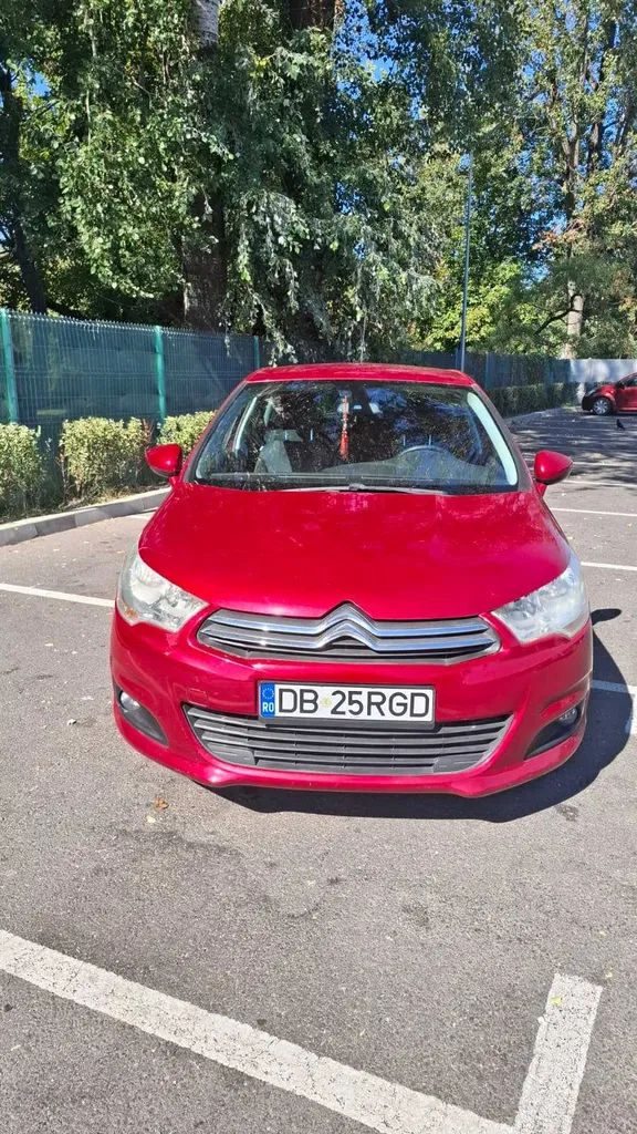 Fotografie: 2011 Citroen C4