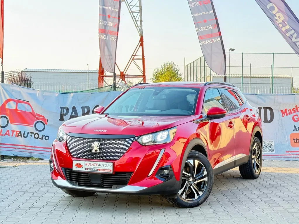 Fotografie: 2021 Peugeot 2008