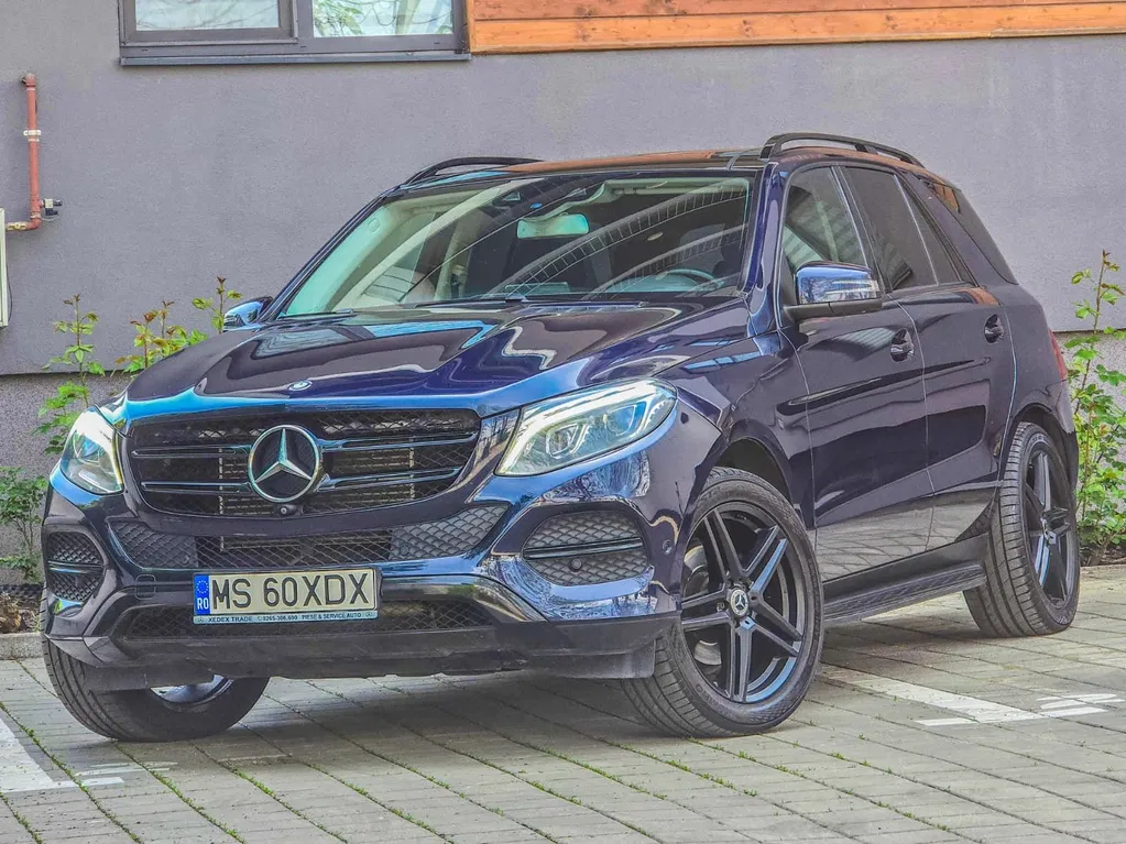 Fotografie: 2016 Mercedes-Benz GLE