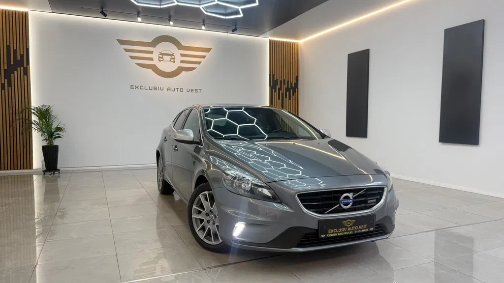 Fotografie: 2015 Volvo V40