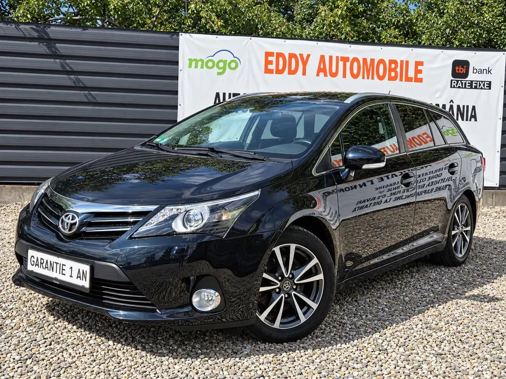 Fotografie: 2014 Toyota Avensis