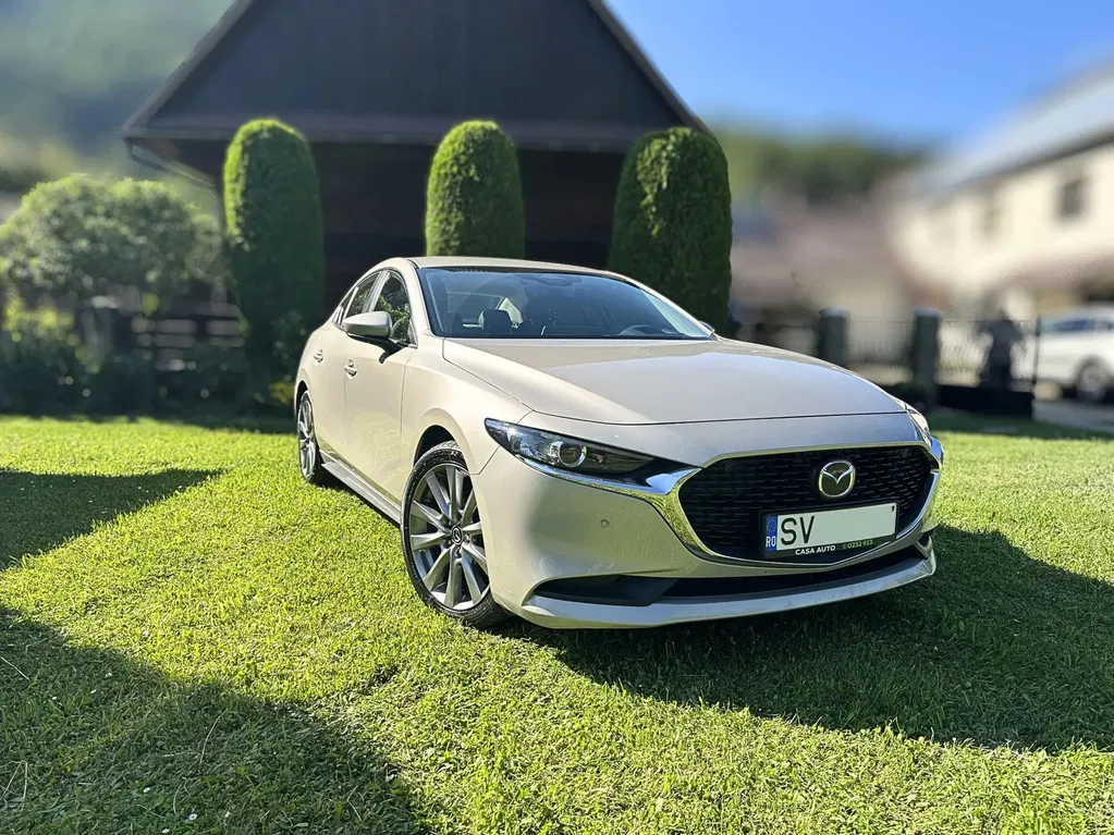 Fotografie: 2024 Mazda 3