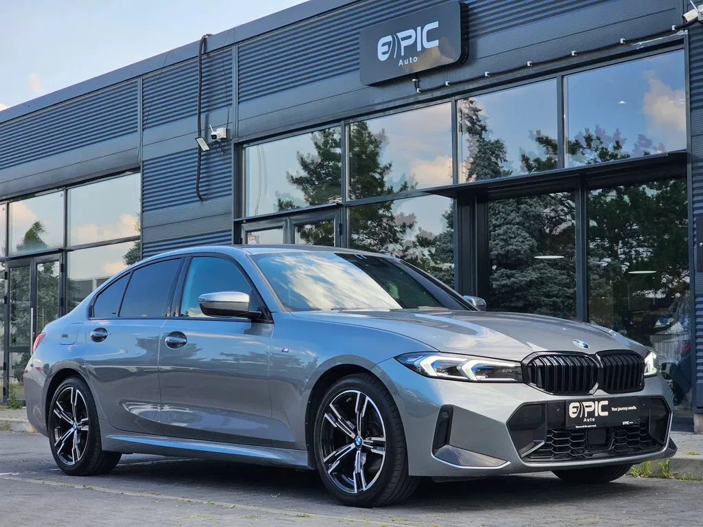 Fotografie: 2023 BMW Seria 3