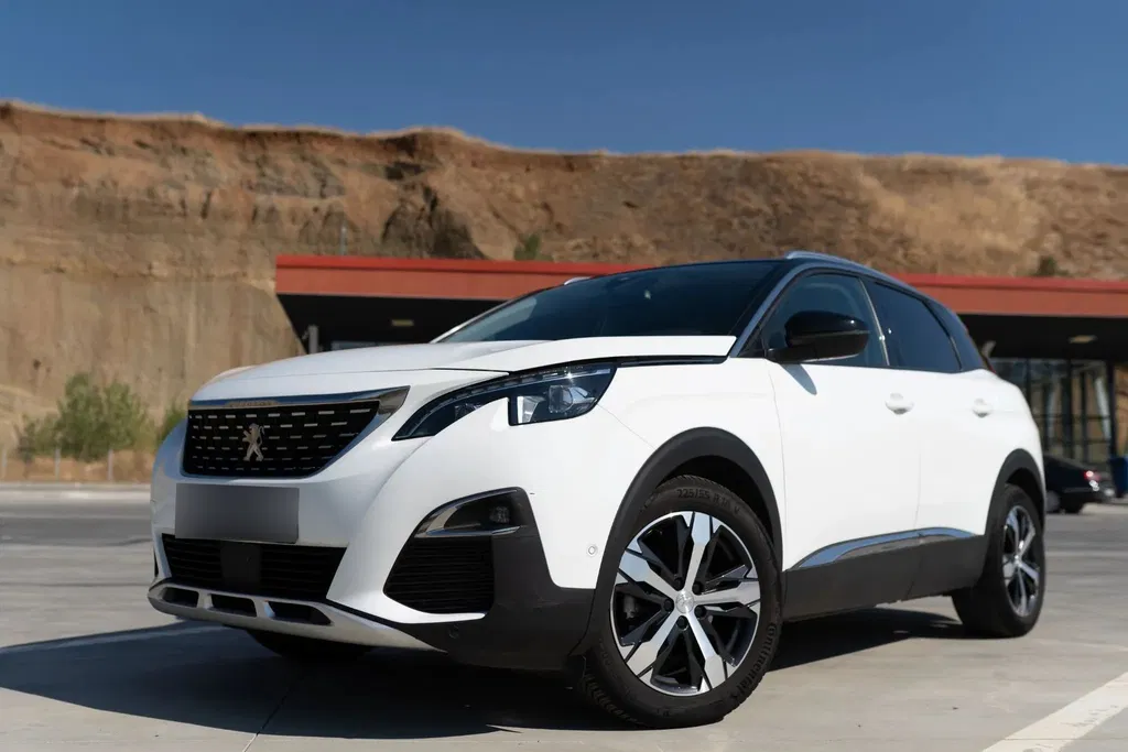 Fotografie: 2019 Peugeot 3008