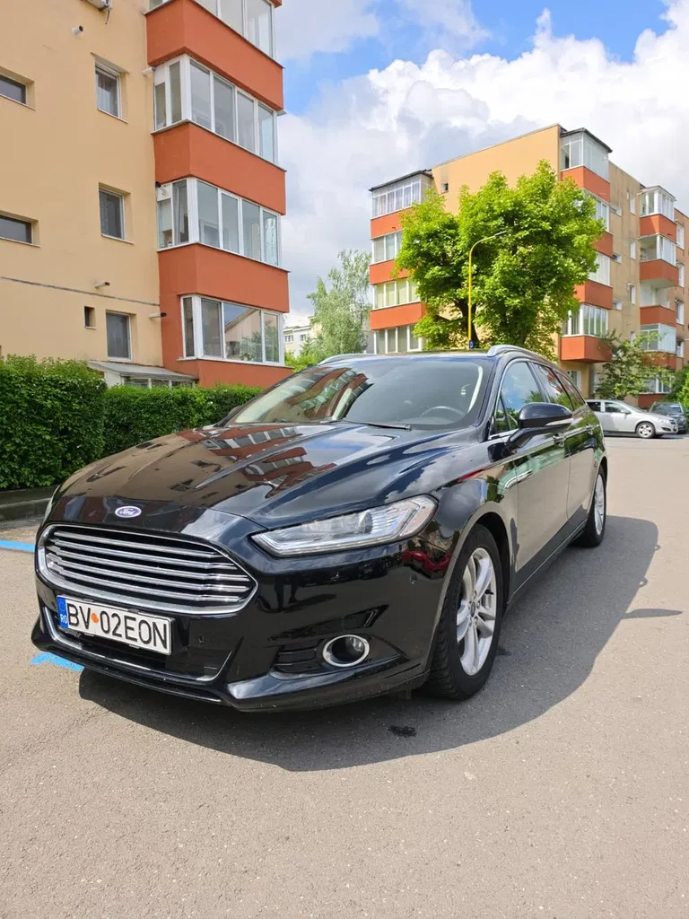 Fotografie: 2016 Ford Mondeo