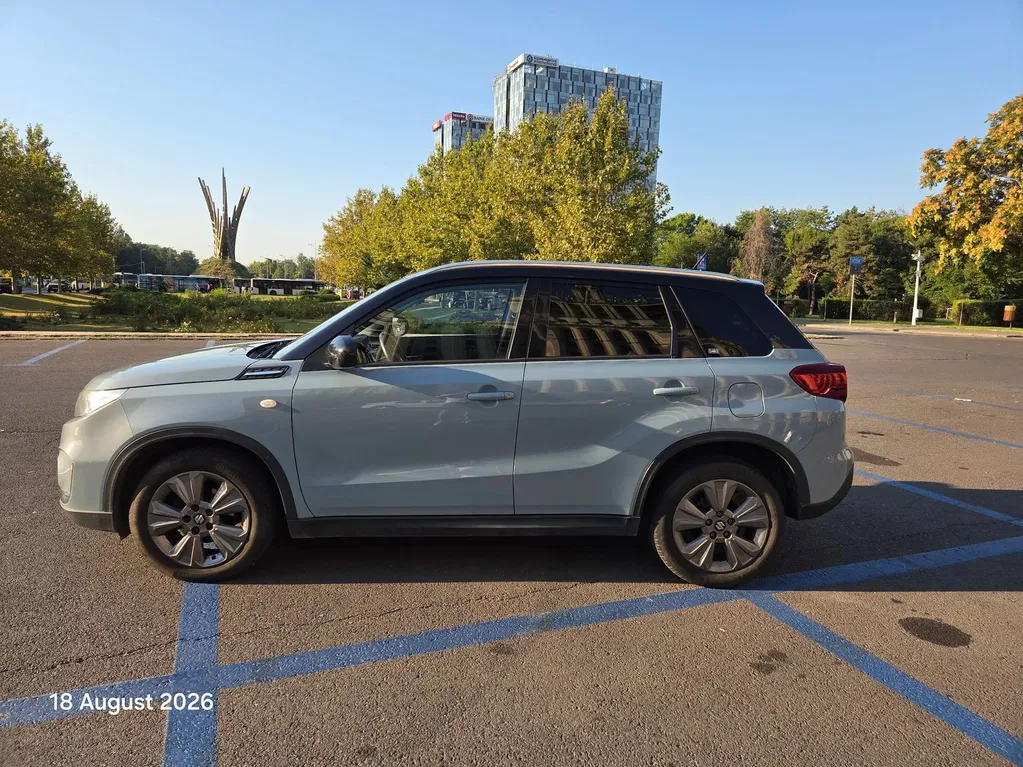 Fotografie: 2019 Suzuki Vitara