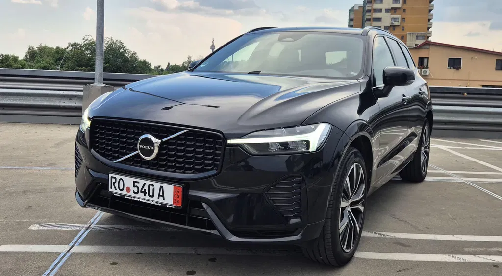 Fotografie: 2022 Volvo XC 60