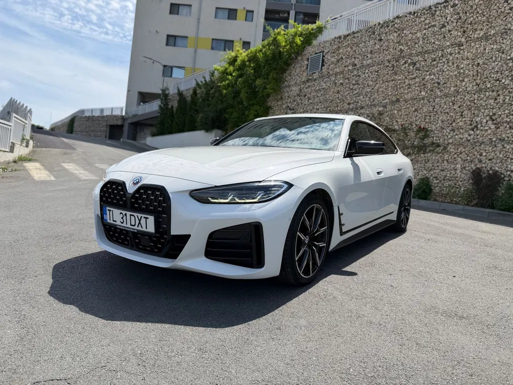 Fotografie: 2022 BMW Seria 4