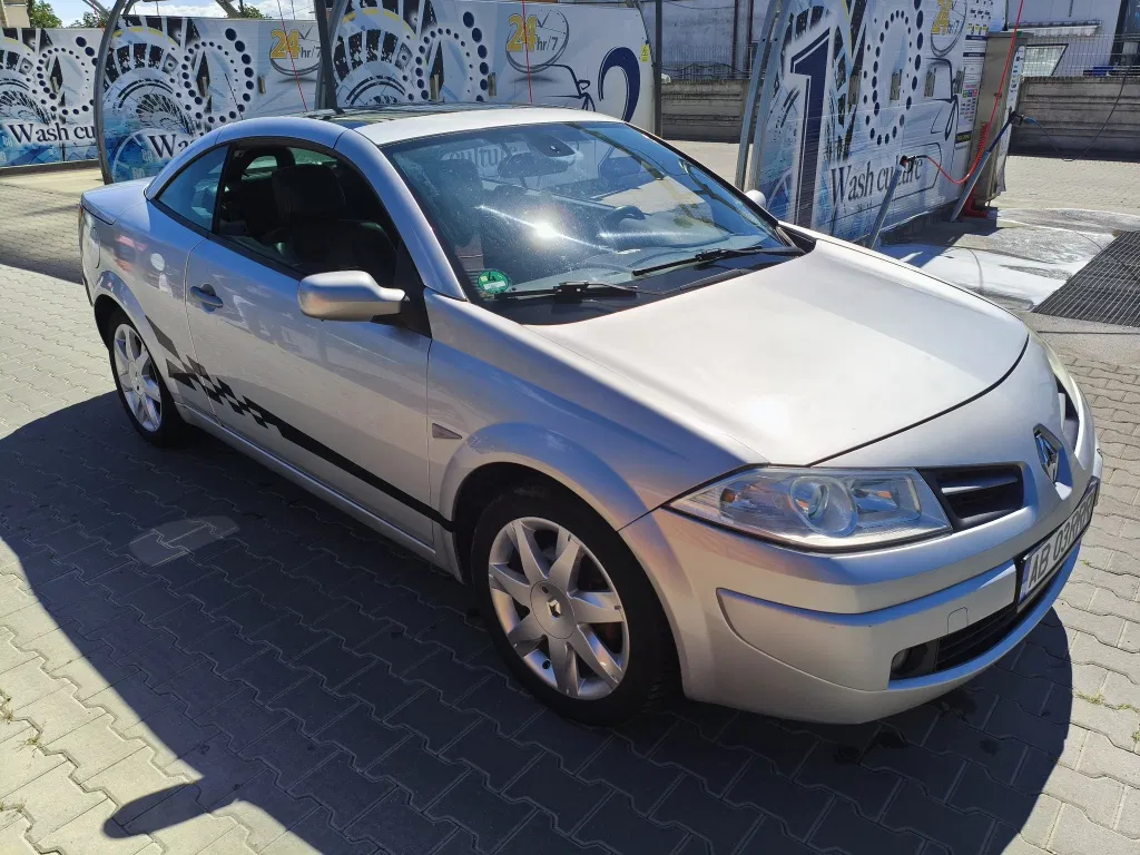 Fotografie: 2009 Renault Megane