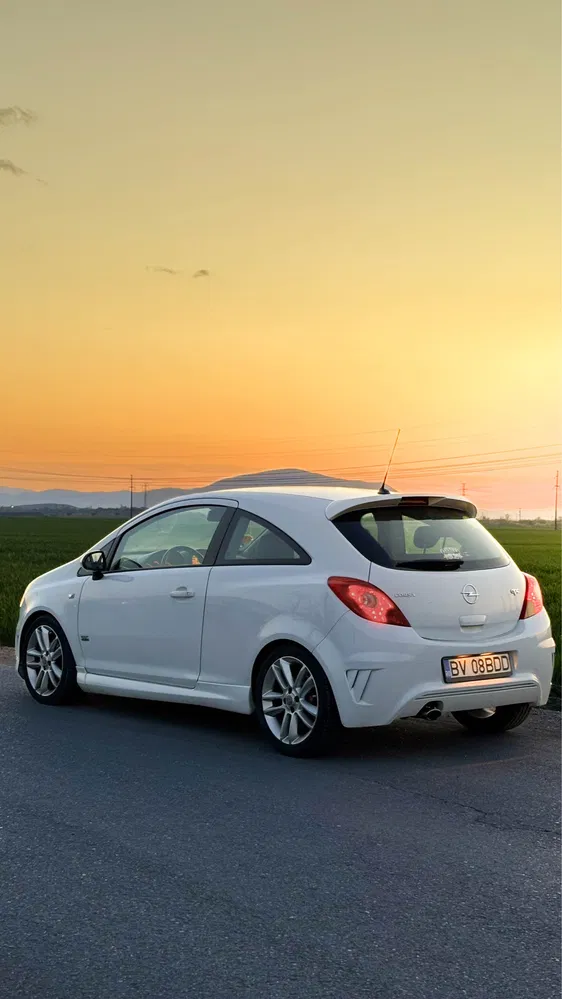 Fotografie: 2009 Opel Corsa