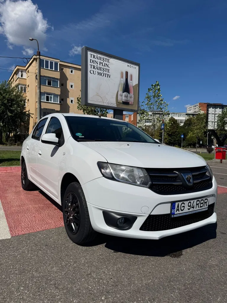 Fotografie: 2015 Dacia Logan