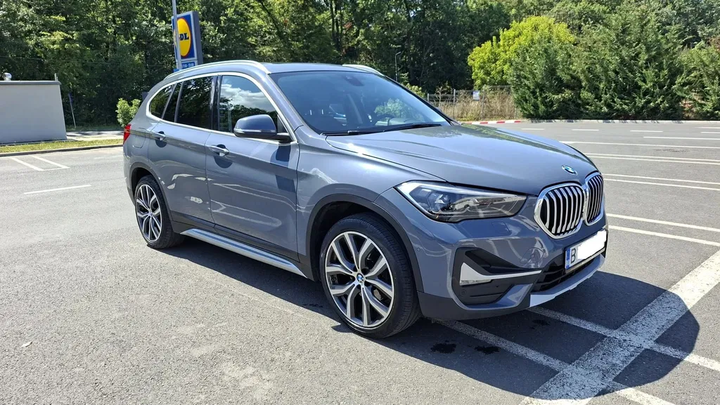Fotografie: 2020 BMW X1