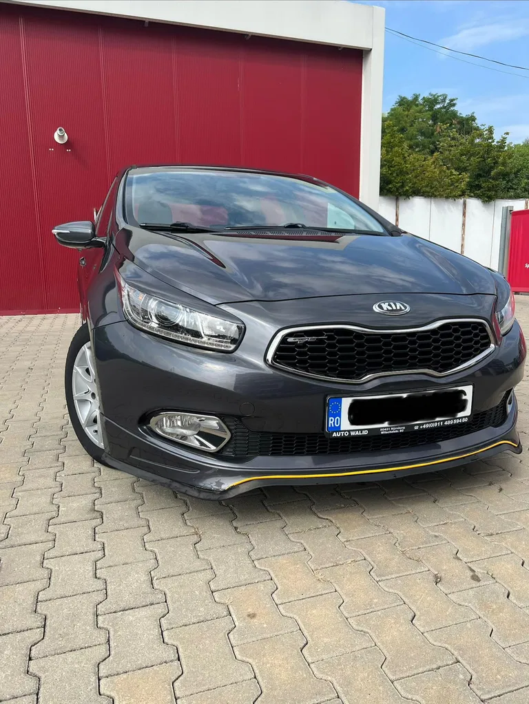 Fotografie: 2013 Kia Ceed