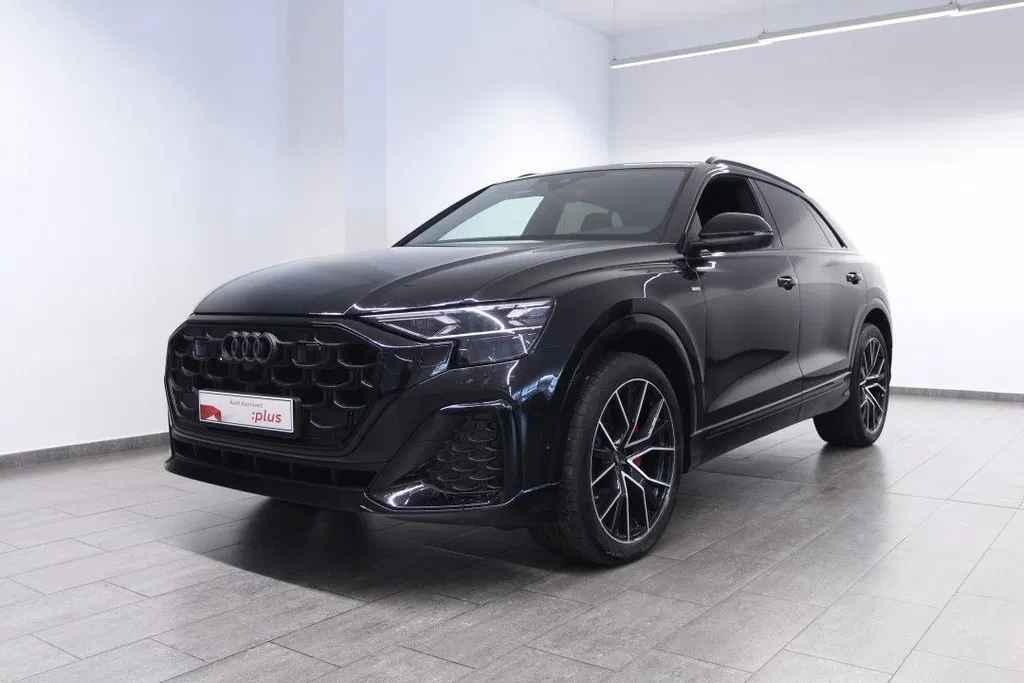 Fotografie: 2025 Audi Q8