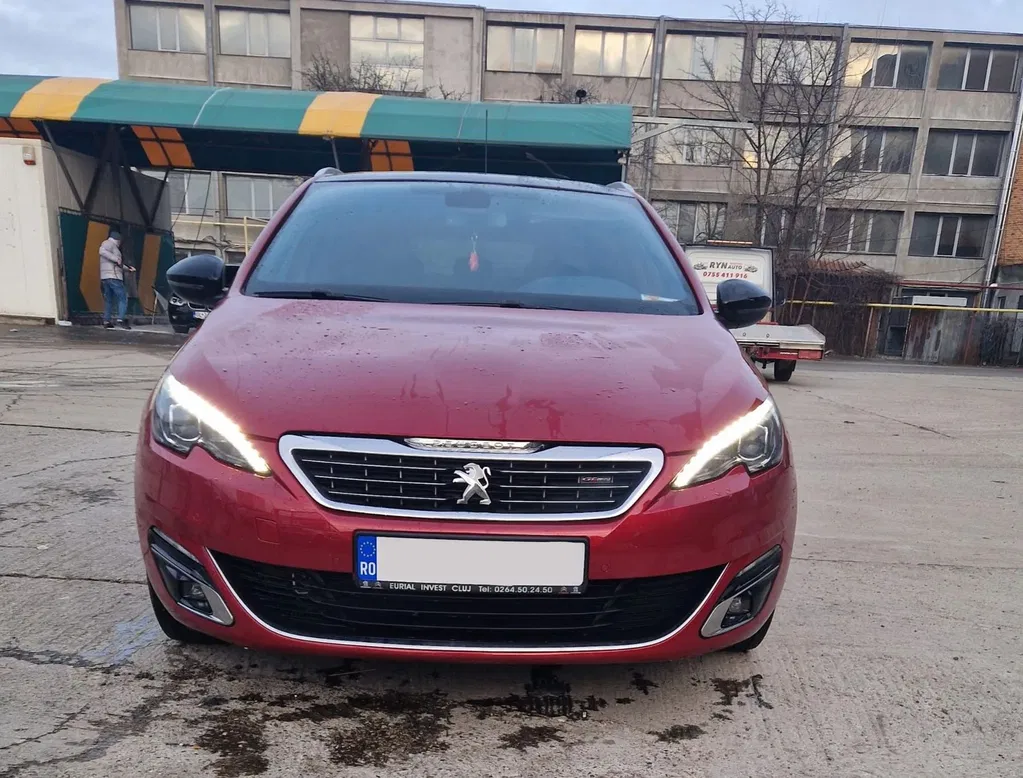 Fotografie: 2016 Peugeot 308