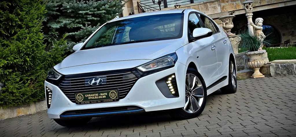 Fotografie: 2017 Hyundai Ioniq