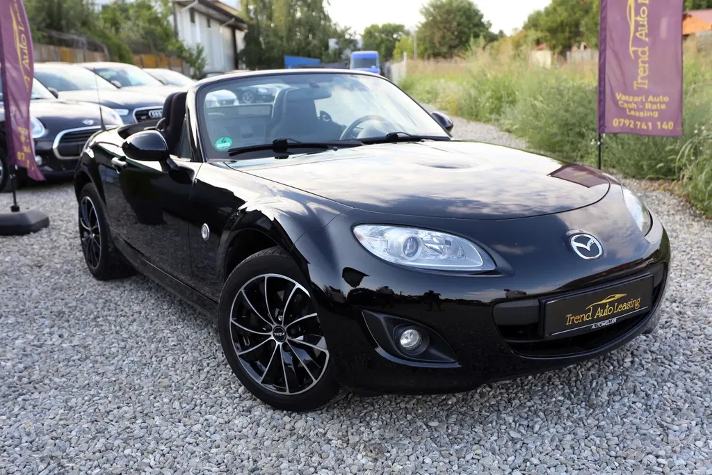 Fotografie: 2011 Mazda MX-5