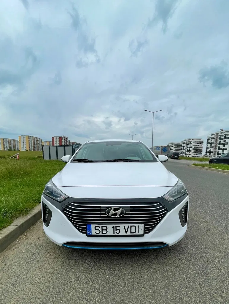 Fotografie: 2018 Hyundai Ioniq