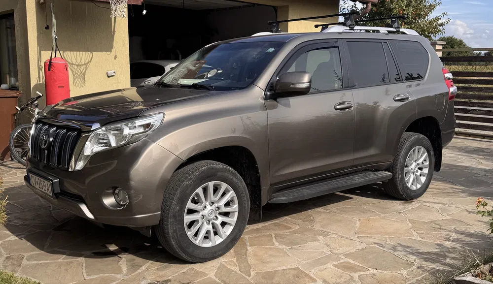 Fotografie: 2014 Toyota Land Cruiser
