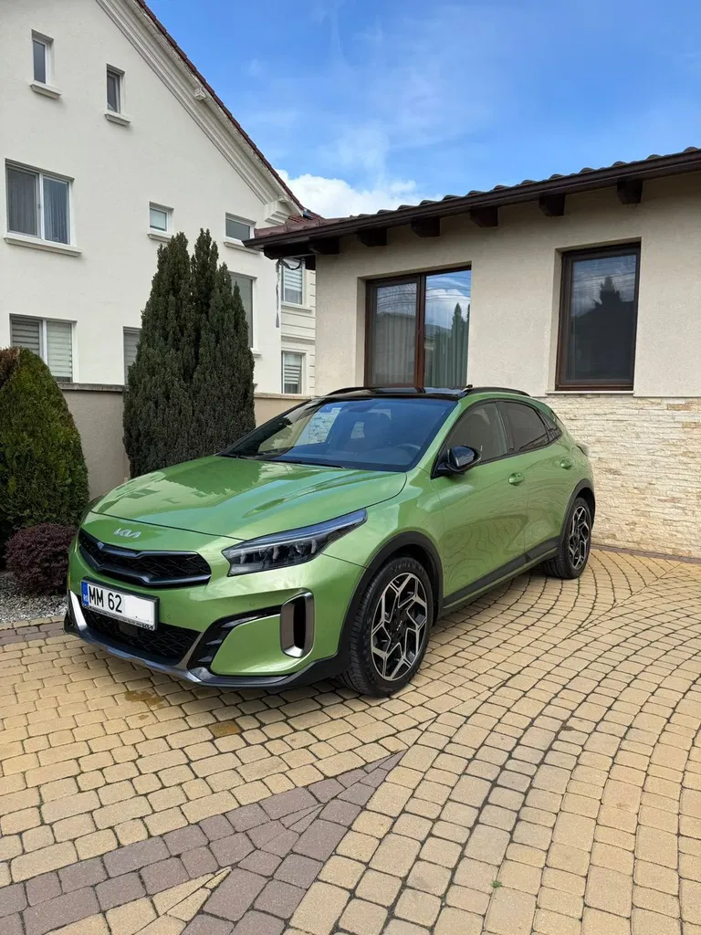 Fotografie: 2023 Kia XCeed