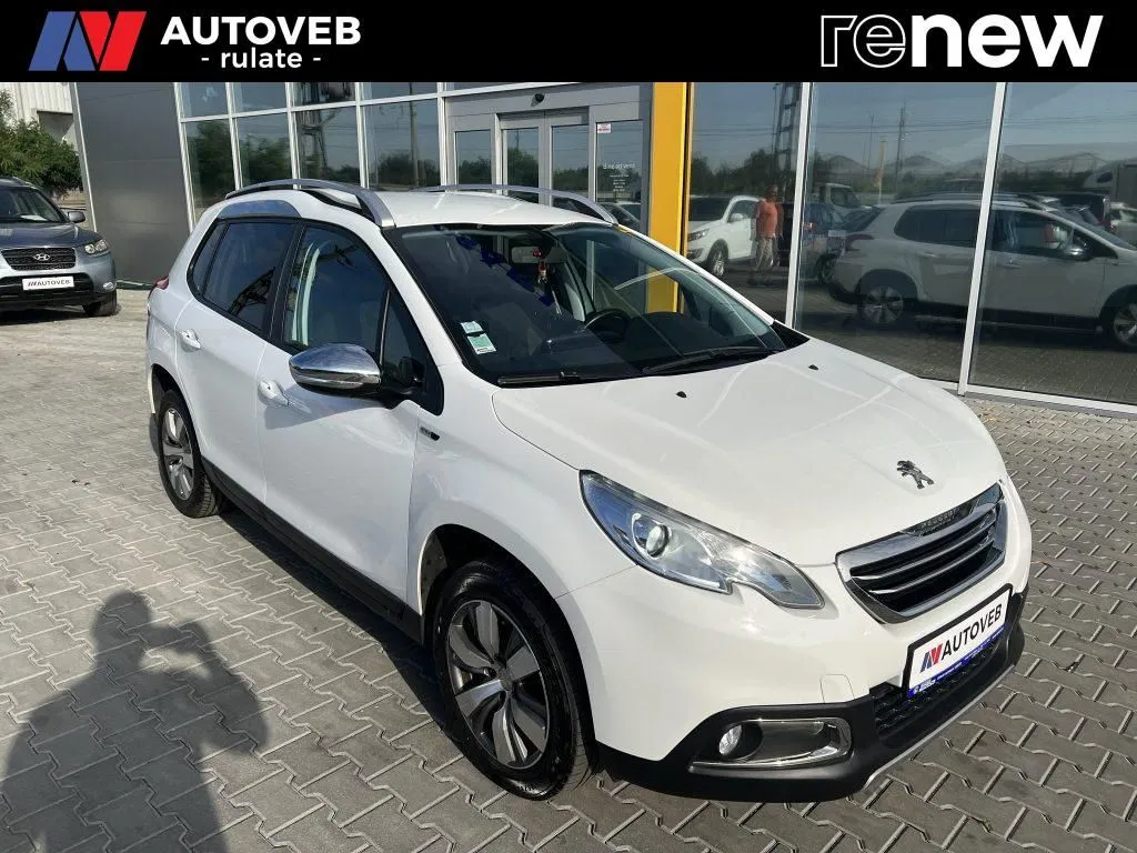 Fotografie: 2016 Peugeot 2008