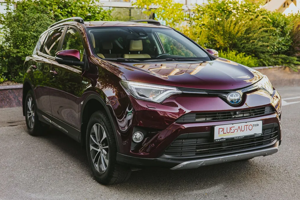 Fotografie: 2017 Toyota RAV-4