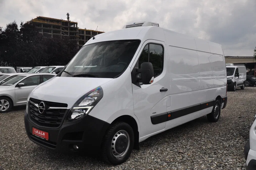 Fotografie: 2021 Opel Movano
