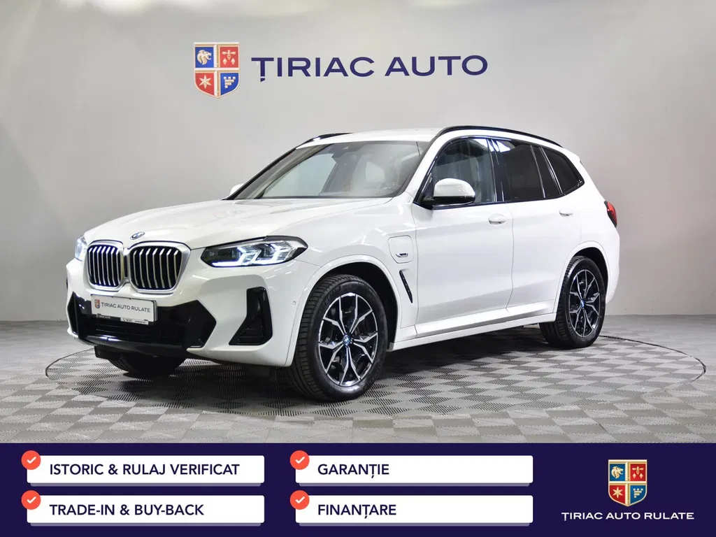 Fotografie: 2022 BMW X3