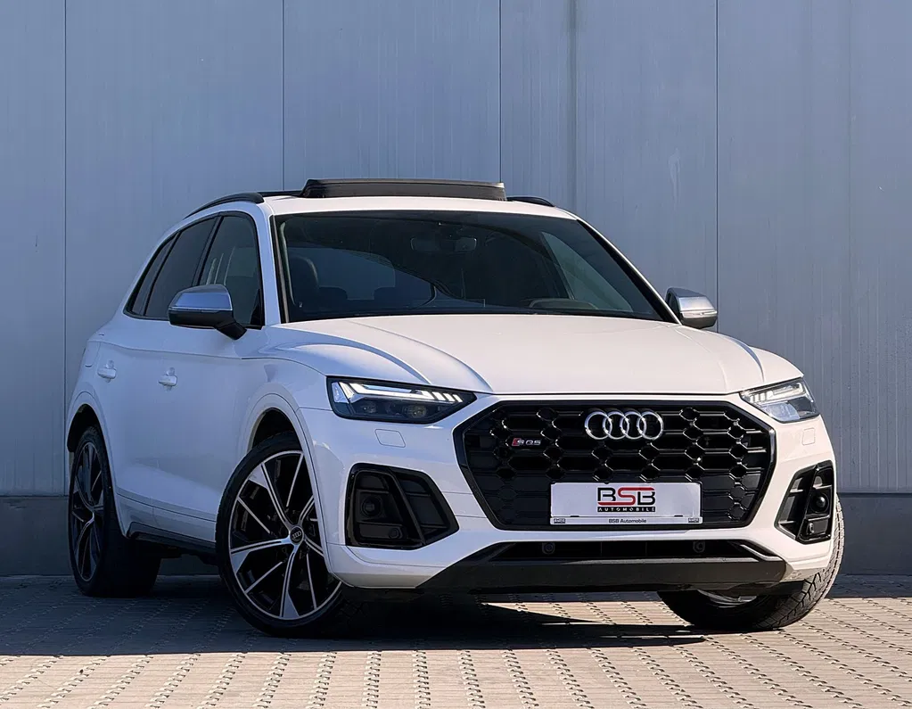 Fotografie: 2022 Audi SQ5
