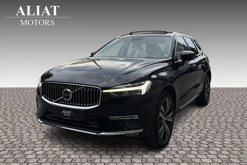 Fotografie: 2023 Volvo XC 60