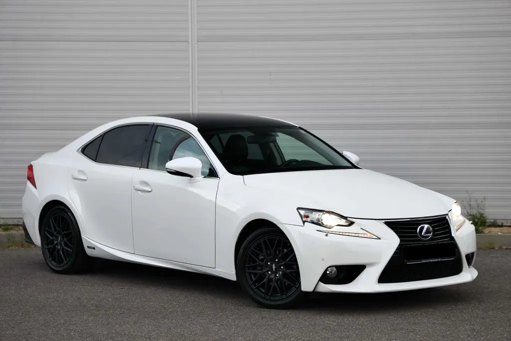Fotografie: 2013 Lexus Seria IS