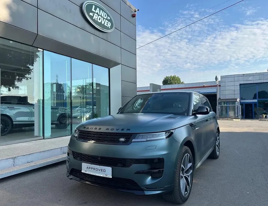 Fotografie: 2026 Land Rover Range Rover Sport