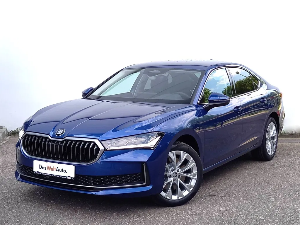 Fotografie: 2025 Skoda Superb