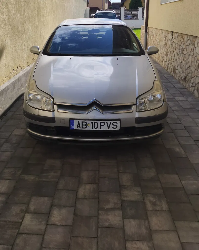 Fotografie: 2005 Citroen C5