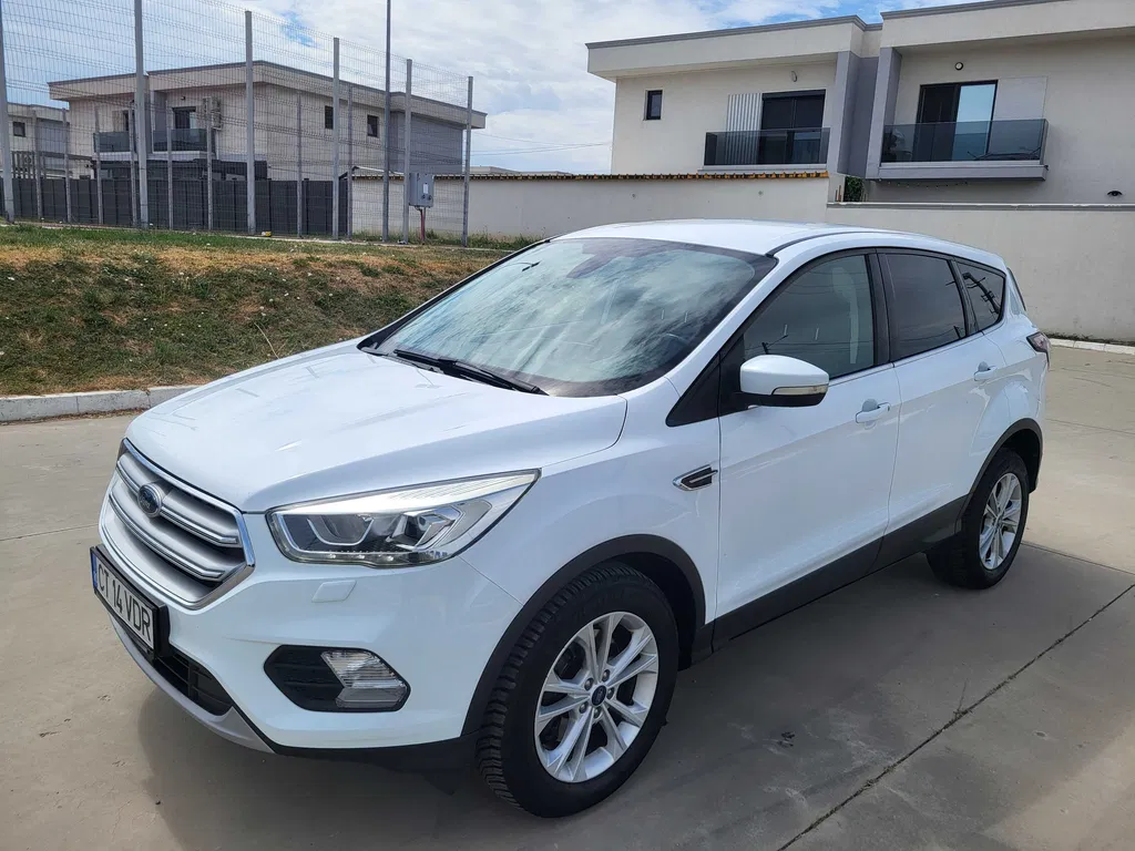 Fotografie: 2018 Ford Kuga