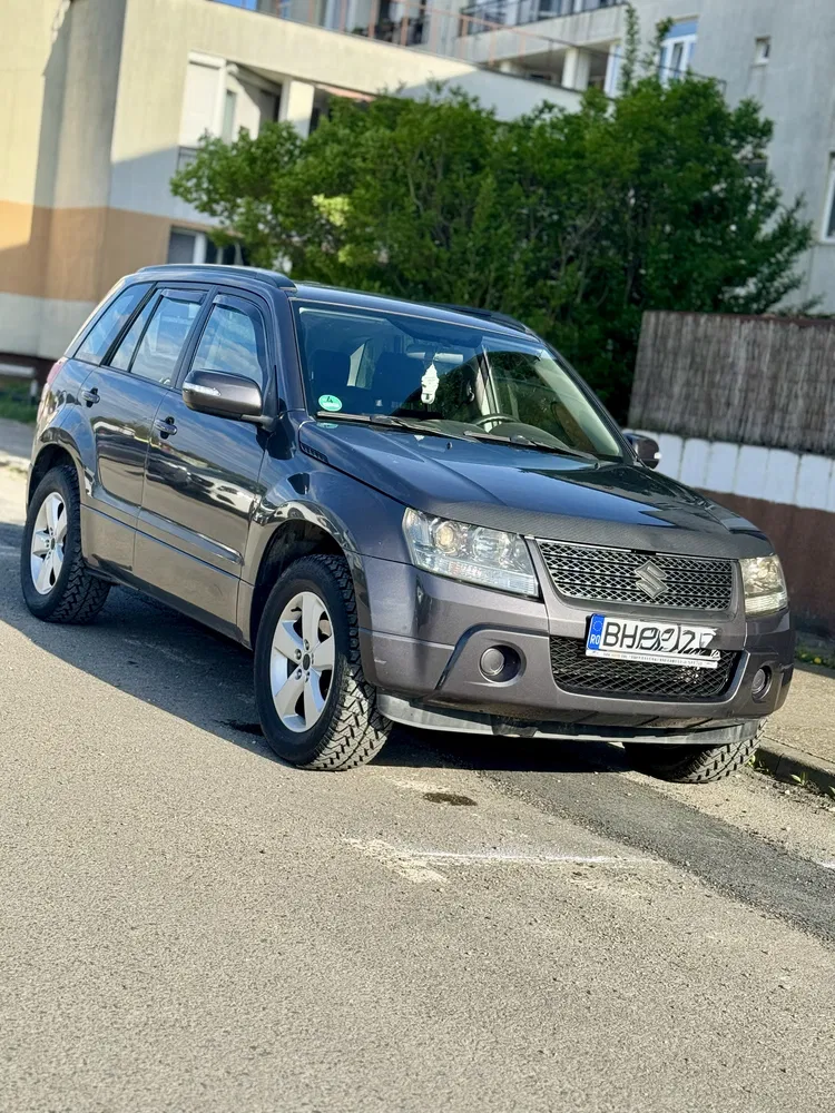 Fotografie: 2010 Suzuki Grand Vitara