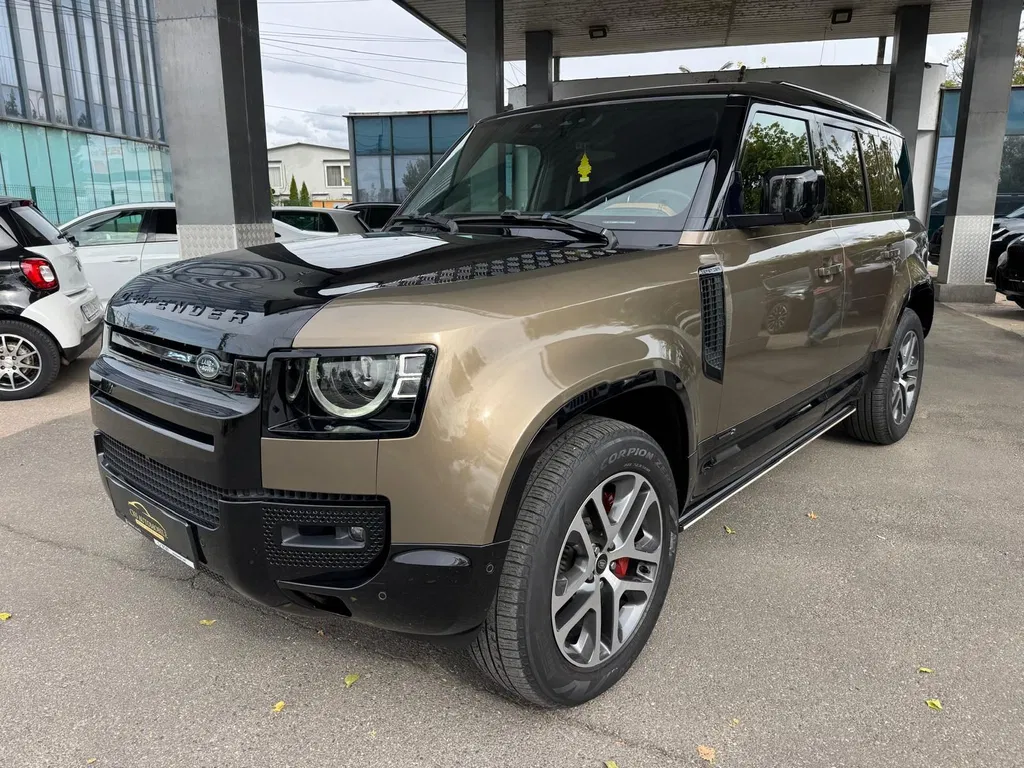 Fotografie: 2021 Land Rover Defender
