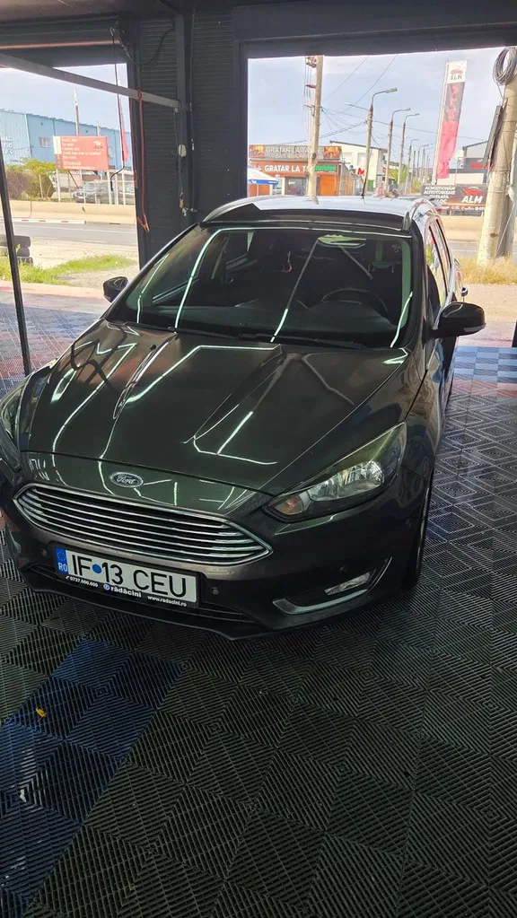 Fotografie: 2016 Ford Focus