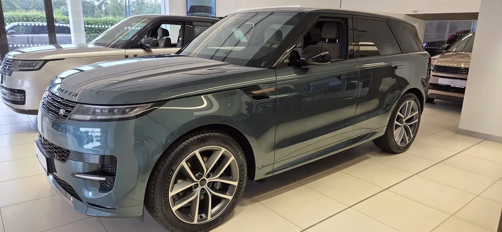 Fotografie: 2026 Land Rover Range Rover Sport