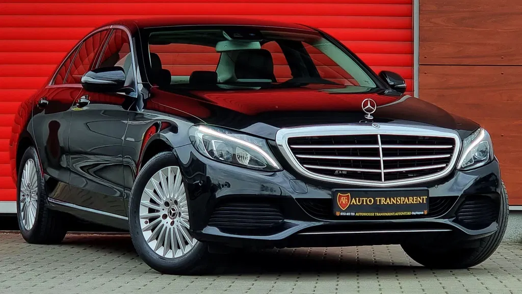 Fotografie: 2018 Mercedes-Benz C