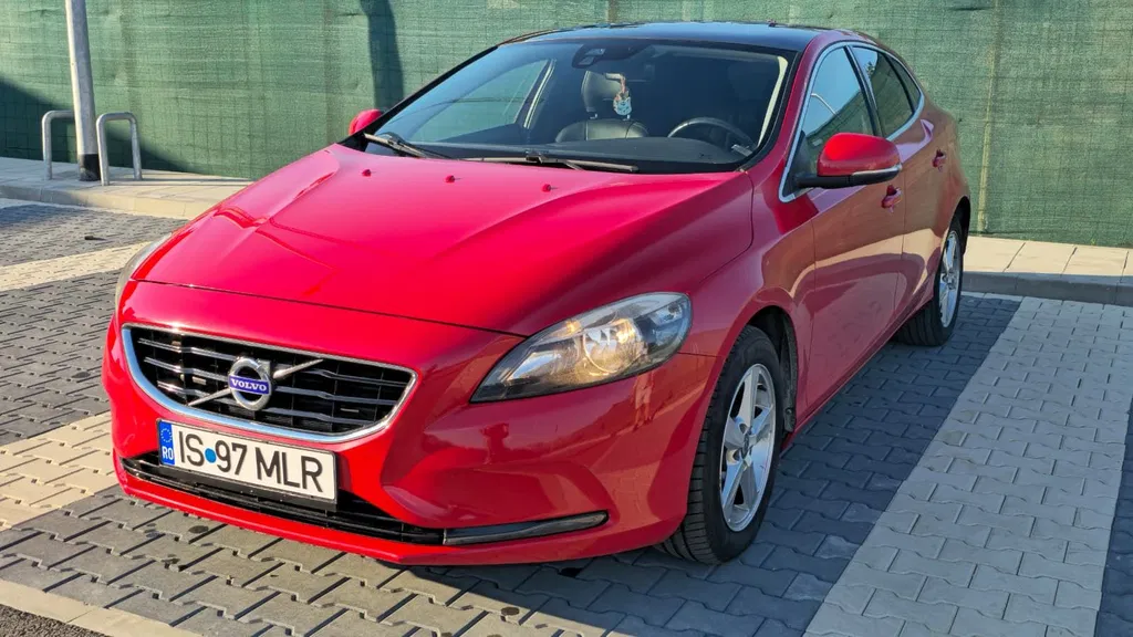 Fotografie: 2016 Volvo V40