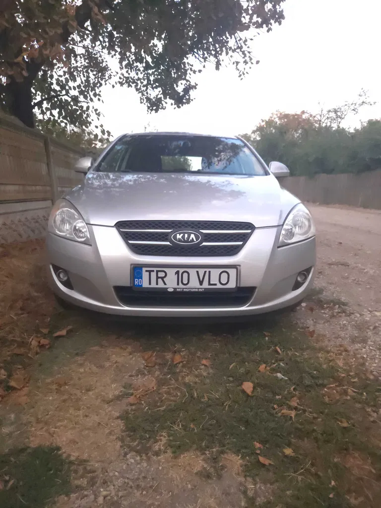 Fotografie: 2008 Kia Ceed